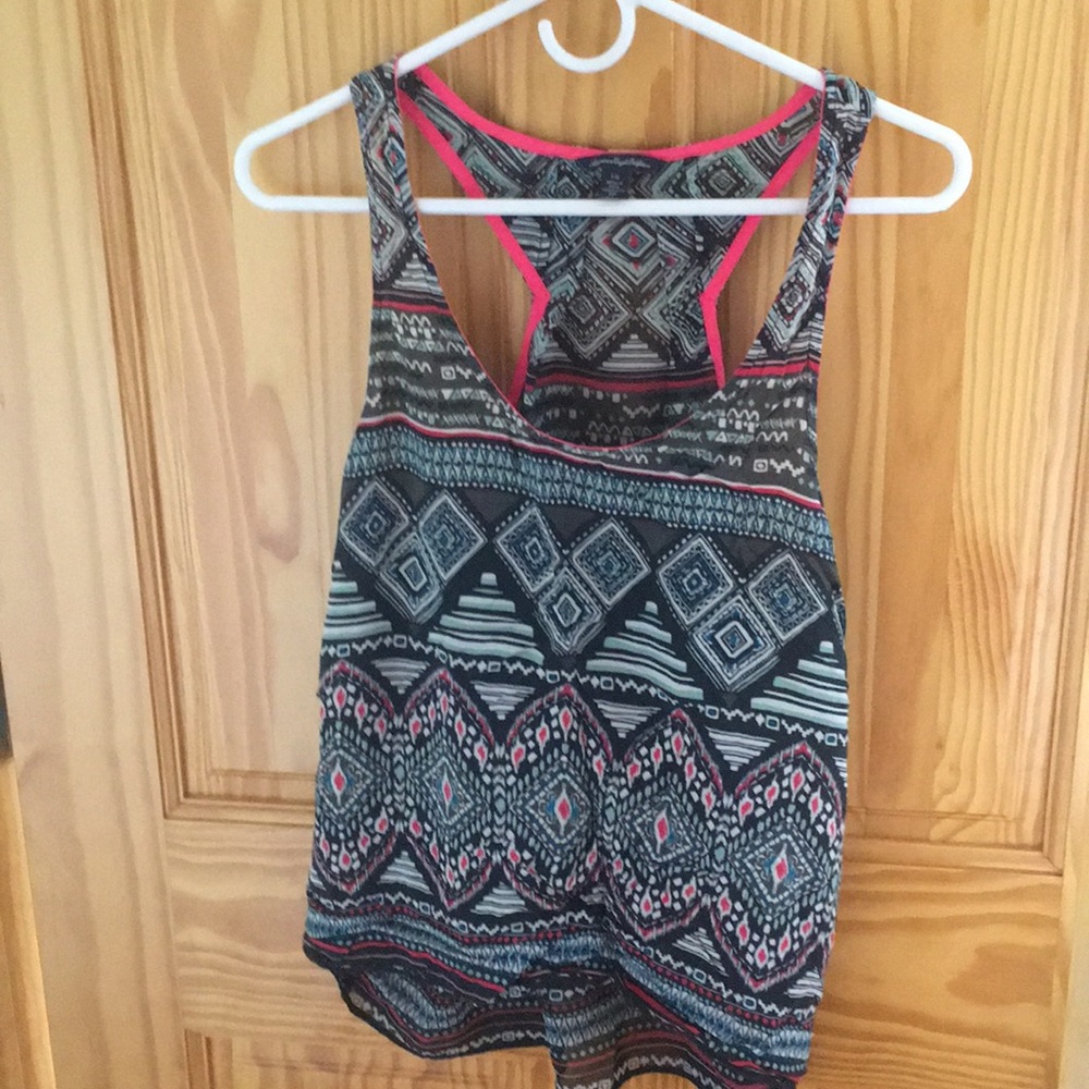 American Eagle patterned top size L